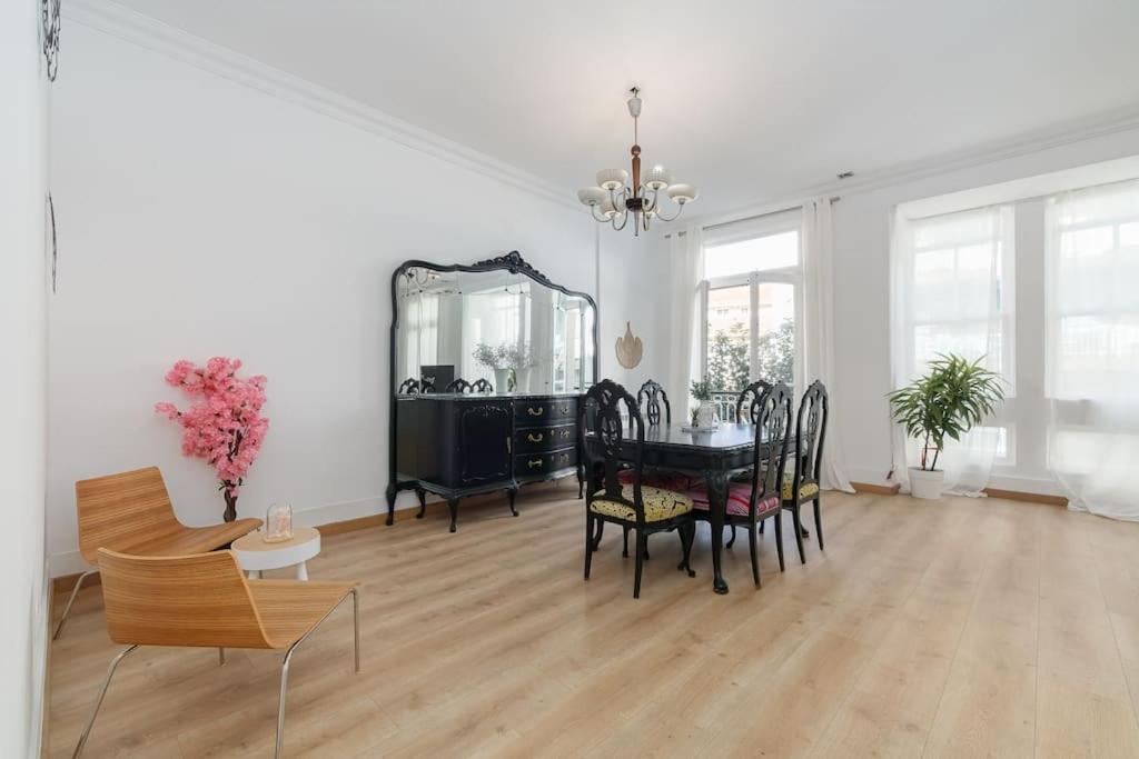 Estilo, Luz Y Elegancia En By Apartament Vigo
